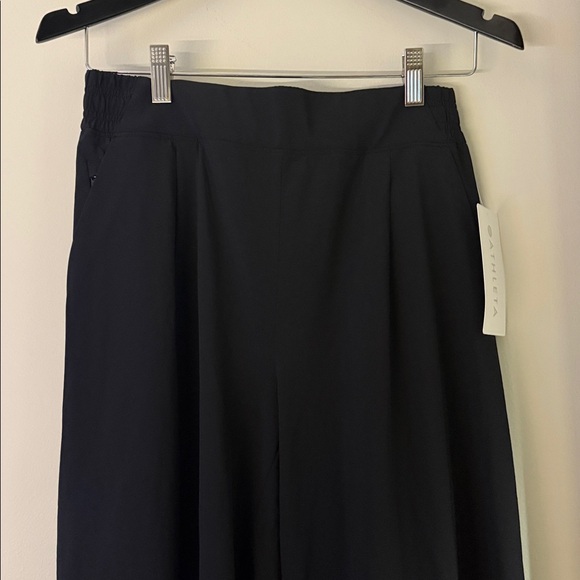 NWT Athleta Brooklyn Women's Black Wide-Leg crop Pants size 8 - Picture 4 of 7
